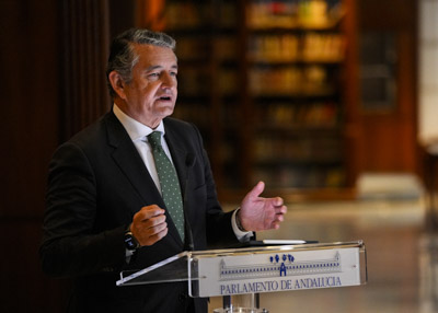 Antonio Sanz, consejero de Sanidad, Presidencia y Emergencias, interviene en el acto   