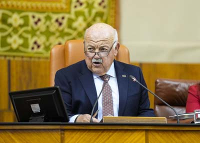  El presidente del Parlamento de Andaluc�a, Jes�s Aguirre, da inicio a la sesi�n plenaria