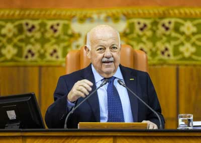  Jes�s Aguirre, presidente del Parlamento de Andaluc�a, da inicio a la sesi�n plenaria