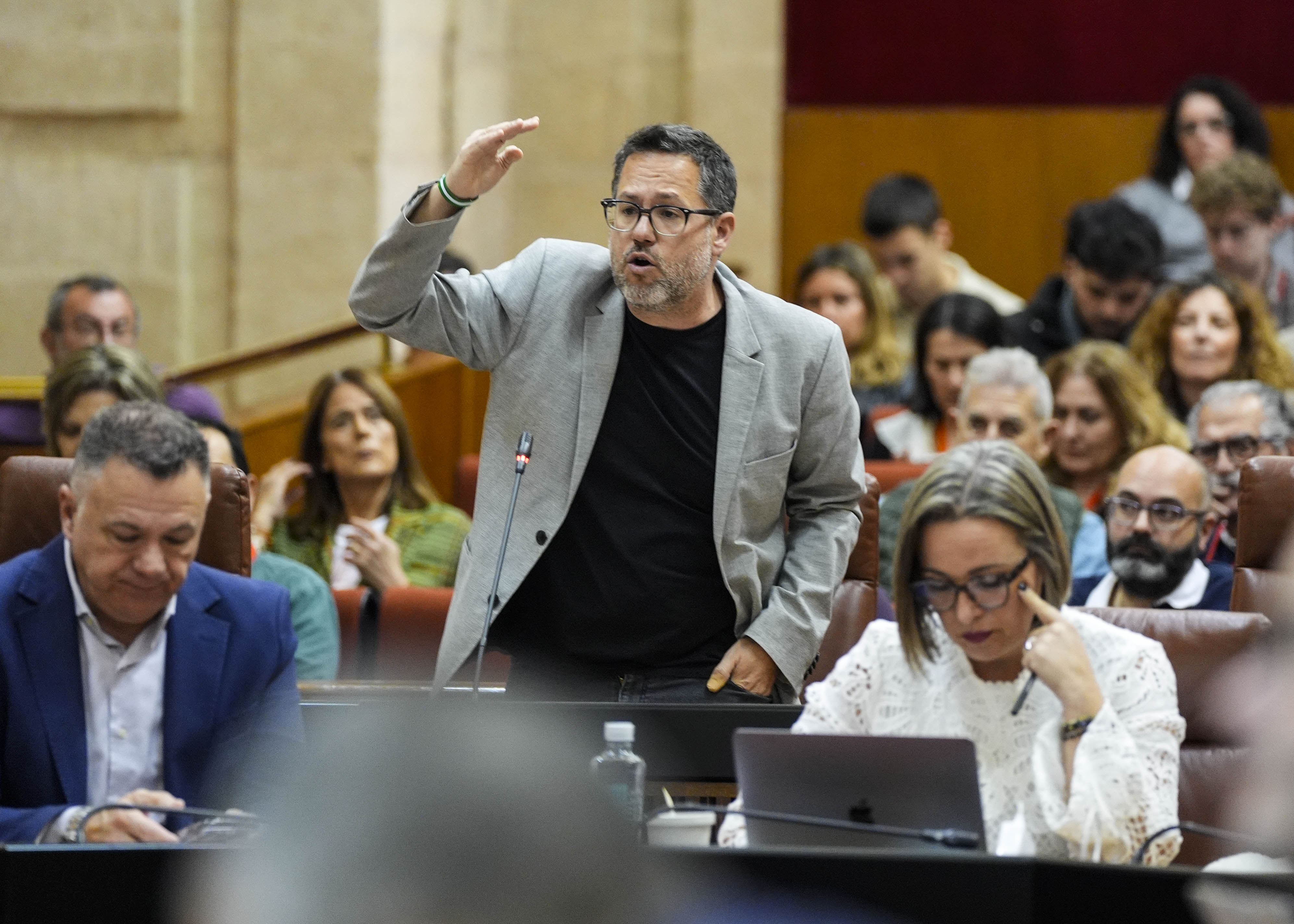Jos� Ignacio Garc�a, portavoz del G.P. Mixto-Adelante Andaluc�a pregunta al presidente de la Junta de Andaluc�a sobre el bienestar emocional en los j�venes  