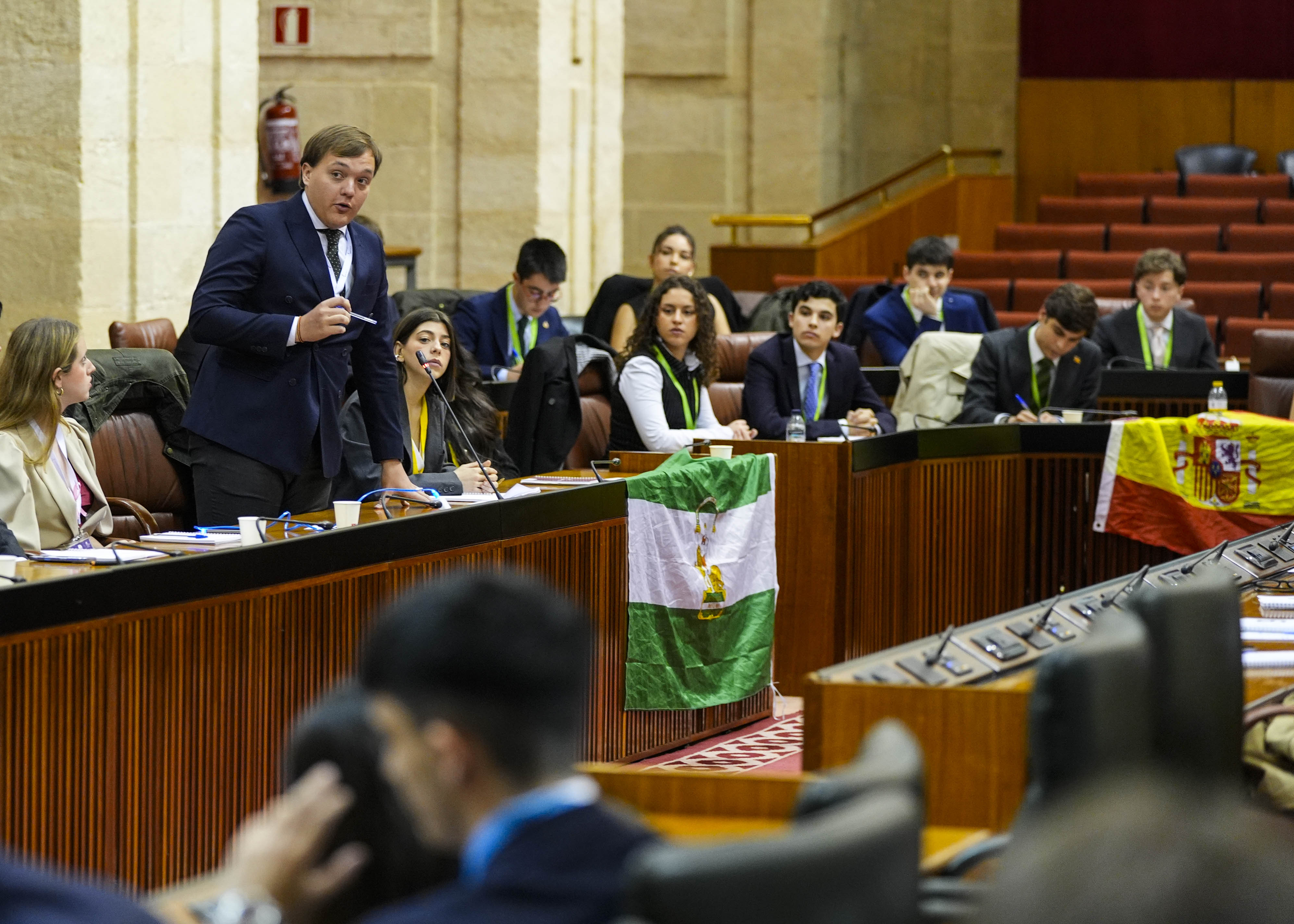  Un momento del acalorado debate