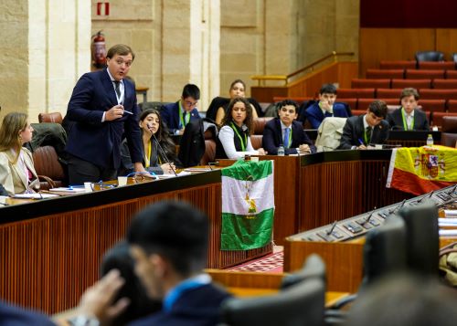  Un momento del acalorado debate