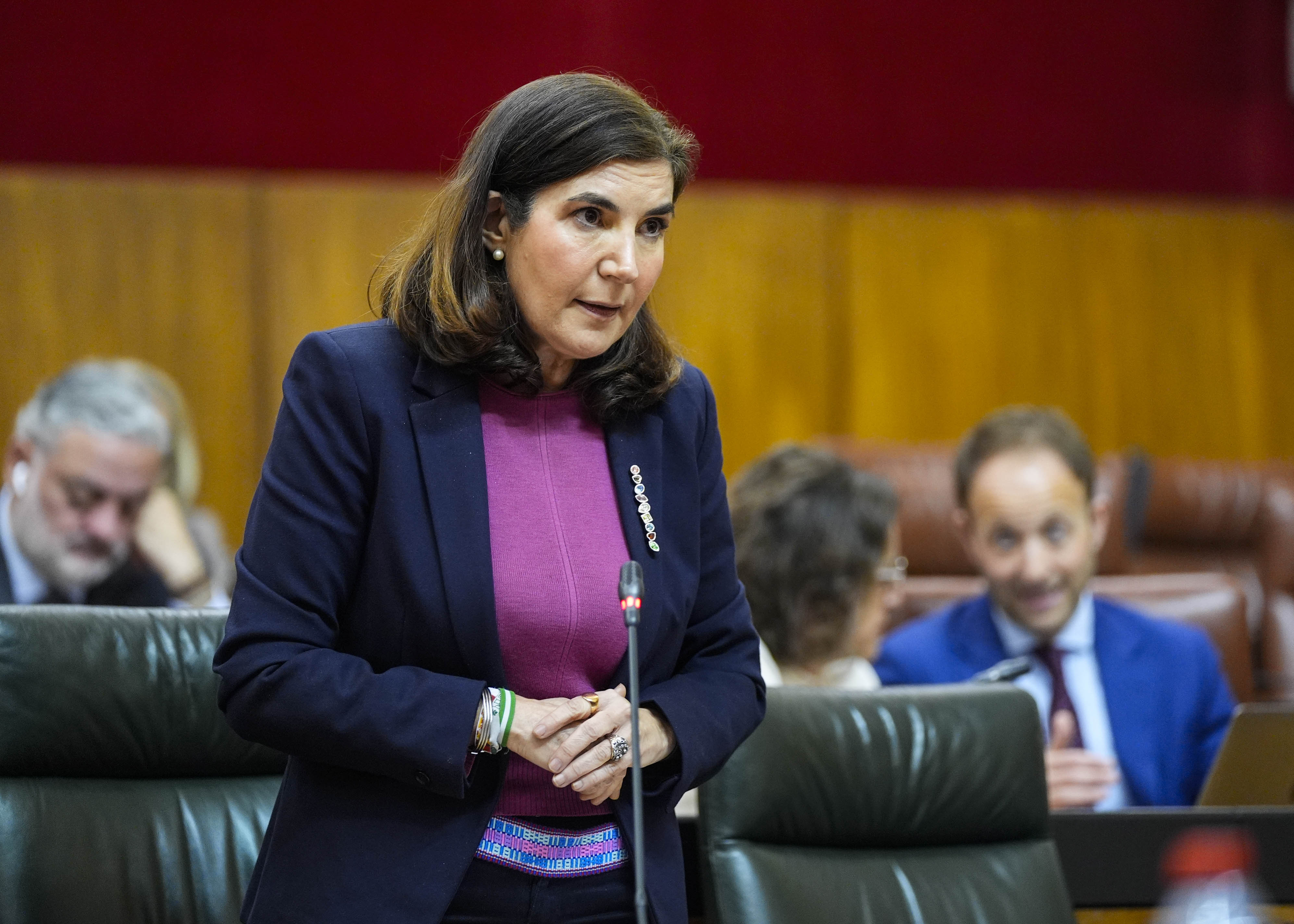 Responde a la pregunta la consejera de Empleo, Empresa y Trabajo Aut�nomo, Roc�o Blanco 