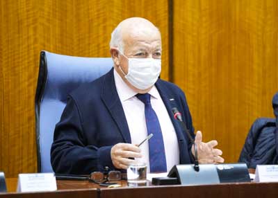 El presidente de la C�mara, Jes�s Aguirre, da la bienvenida a los asistentes al acto celebrado en el Parlamento por el D�a Mundial del S�ndrome de Down  