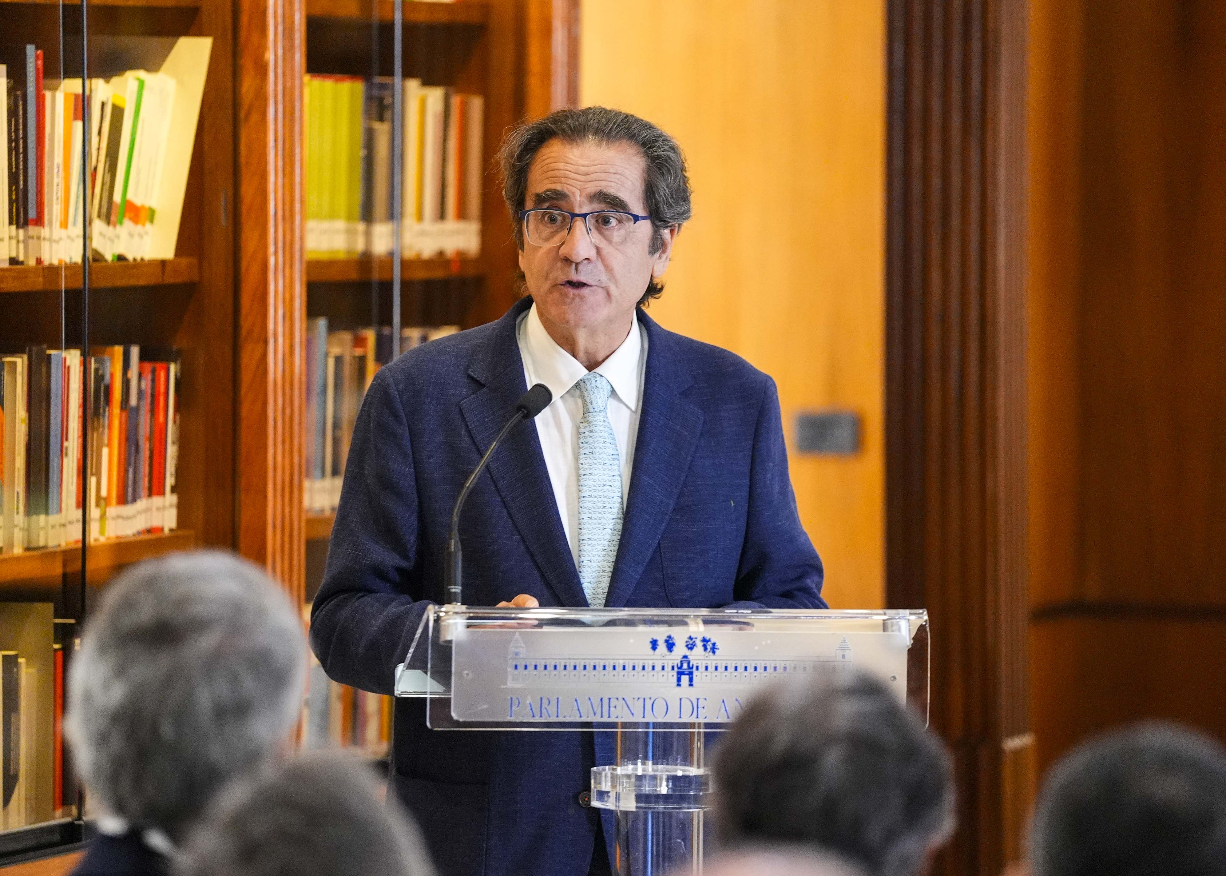 Jos� Luis de Villar, autor del libro 'El triunfo del pueblo andaluz. Historia de la conquista de la autonom�a' 