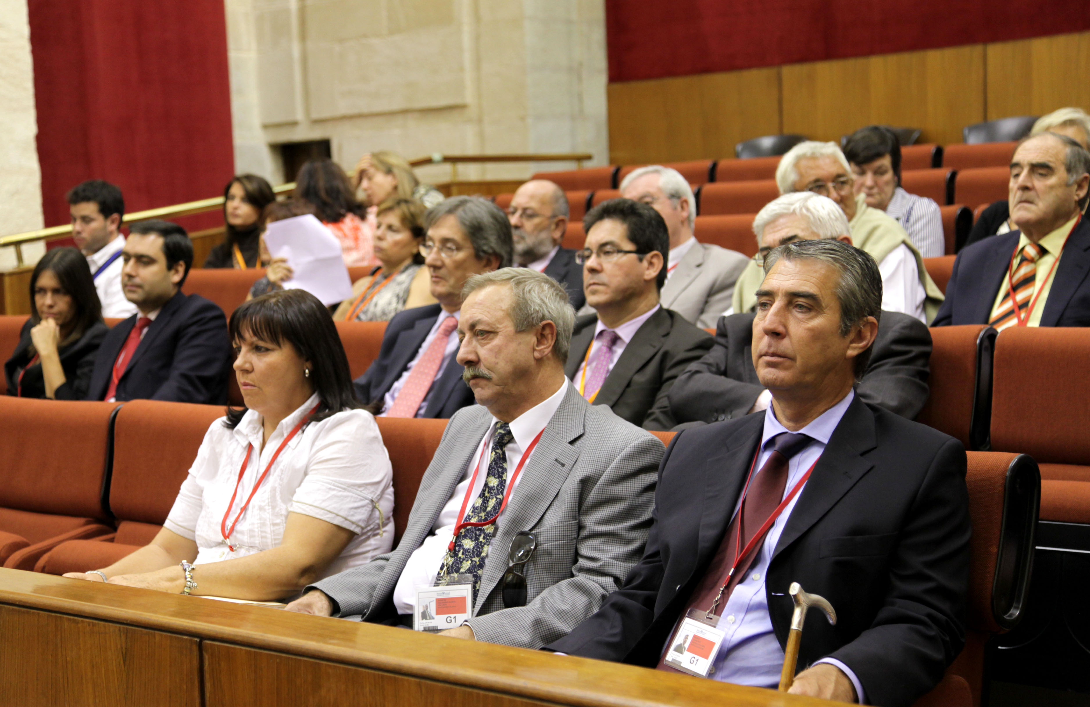 Representantes de asociaciones de vctimas del terrorismo, en la tribuna de pblico