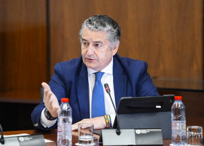 El Consejero de Sanidad, Presidencia y Emergencias, Antonio Sanz, solicita la convalidaci�n de un decreto ley