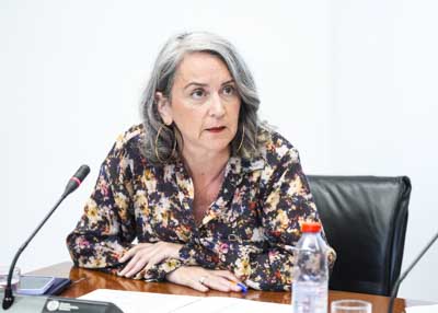 Bego�a Iza interviene como portavoz de Adelante Andaluc�a