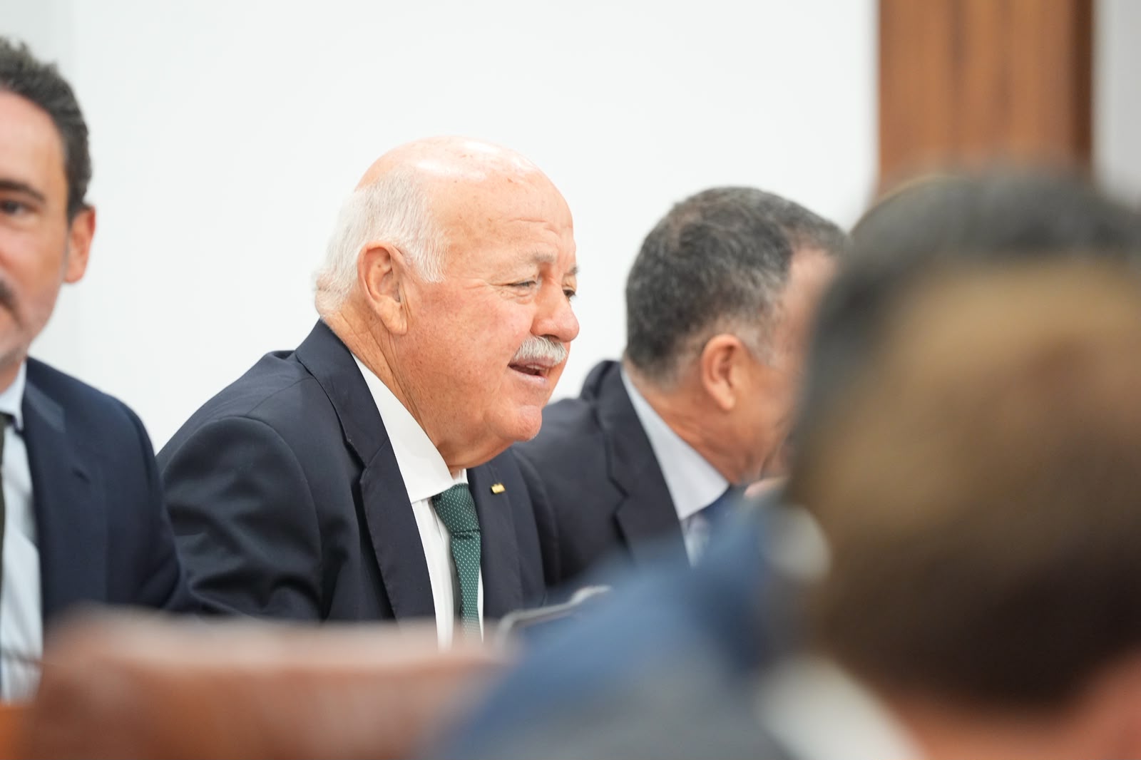 Jes�s Aguirre ha sido reelegido como presidente del Parlamento