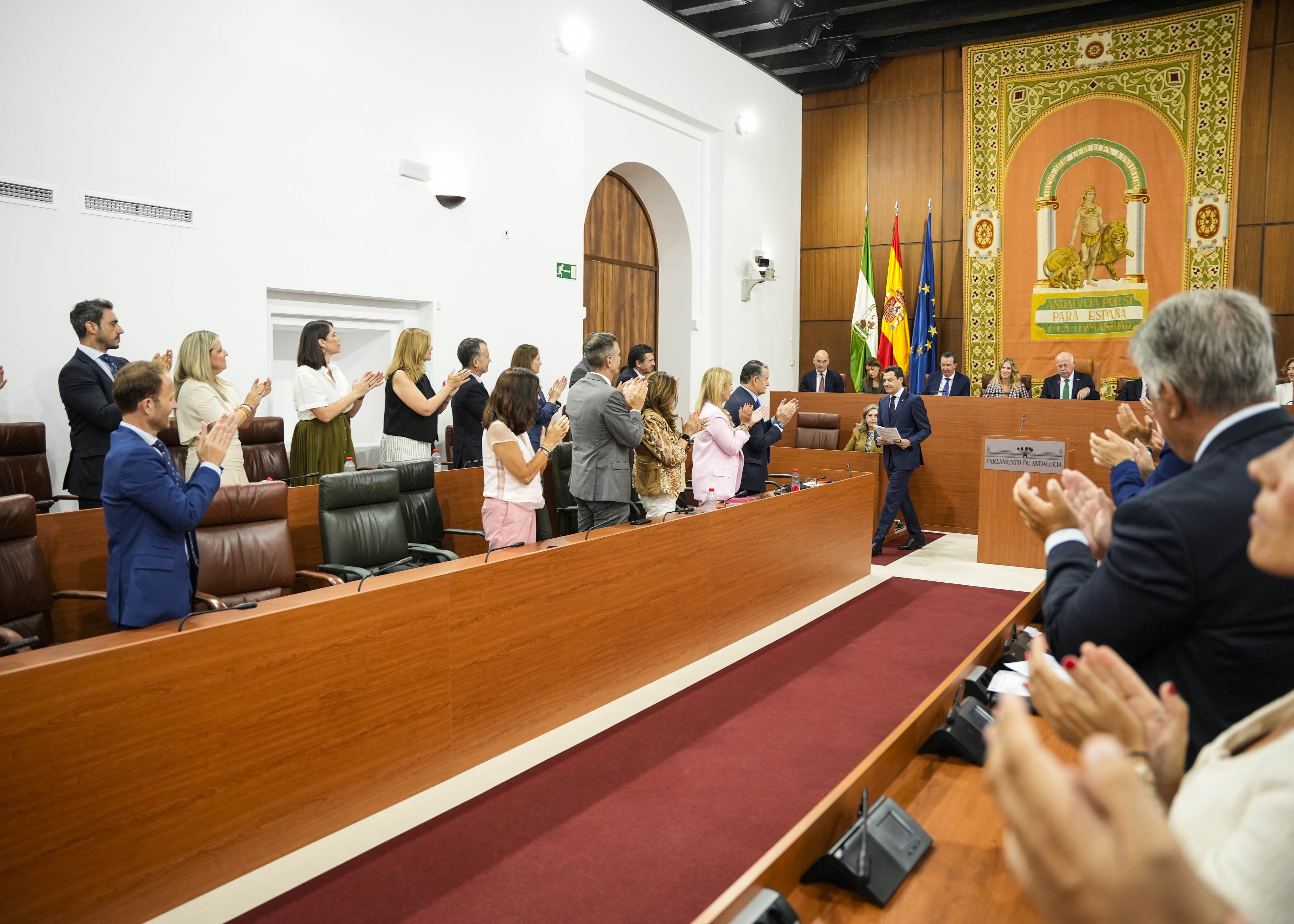 El candidato finaliza su discurso