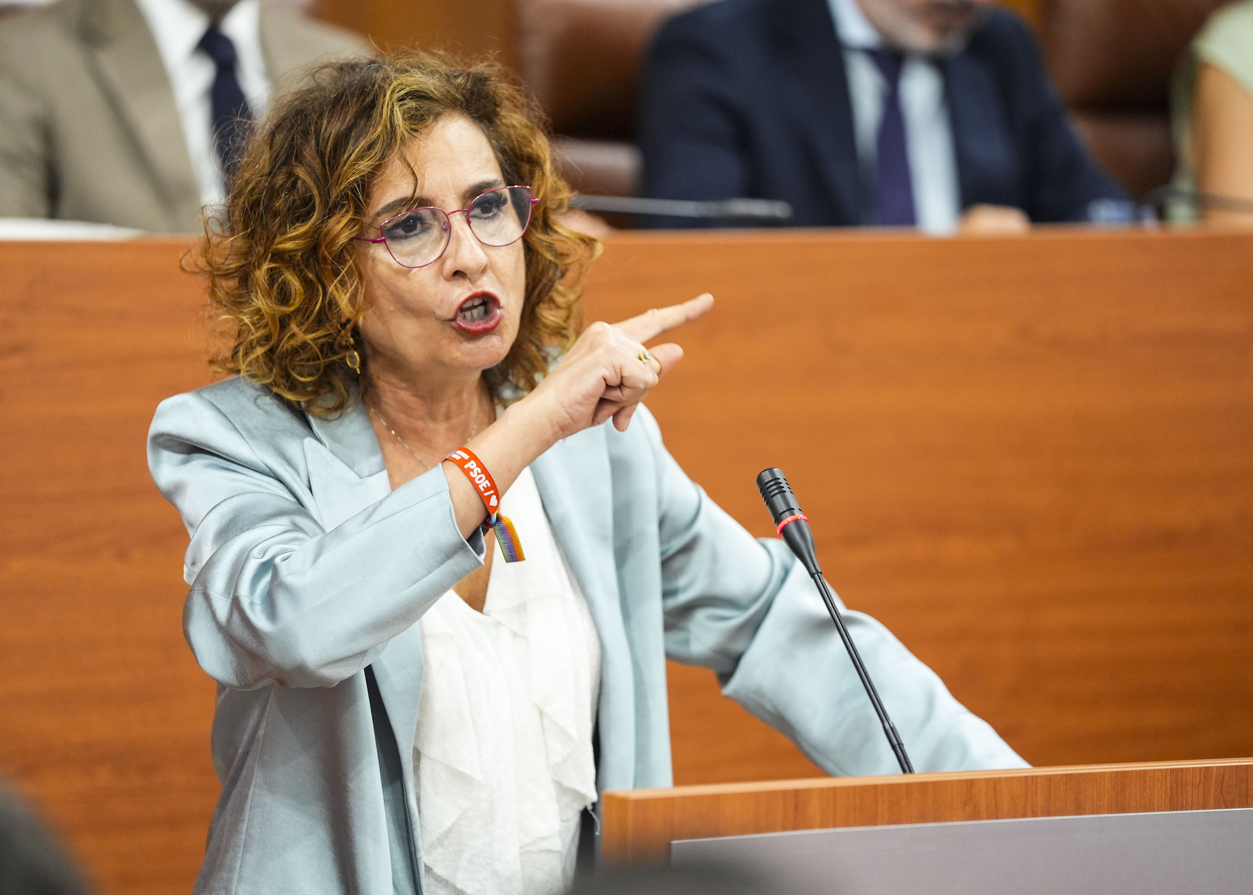   Mar�a Jes�s Montero interpela al candidato a la investidura