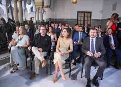 Portavoces de los grupos parlamentarios durante el desarrollo de la conmemoraci�n  