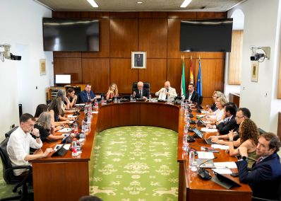  El presidente del Parlamento se dirige a los miembros de la Junta de Portavoces