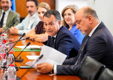 Venzal interviene por el Grupo Popular en la Comisi�n de Nombramientos
