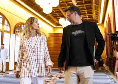 Ana Mestre y Jos� Ignacio Garc�a se dirigen al sal�n de protocolo 