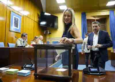 Votaciones para la elecci�n de los miembros de la Mesa de la Comisi�n de Asuntos Europeos 