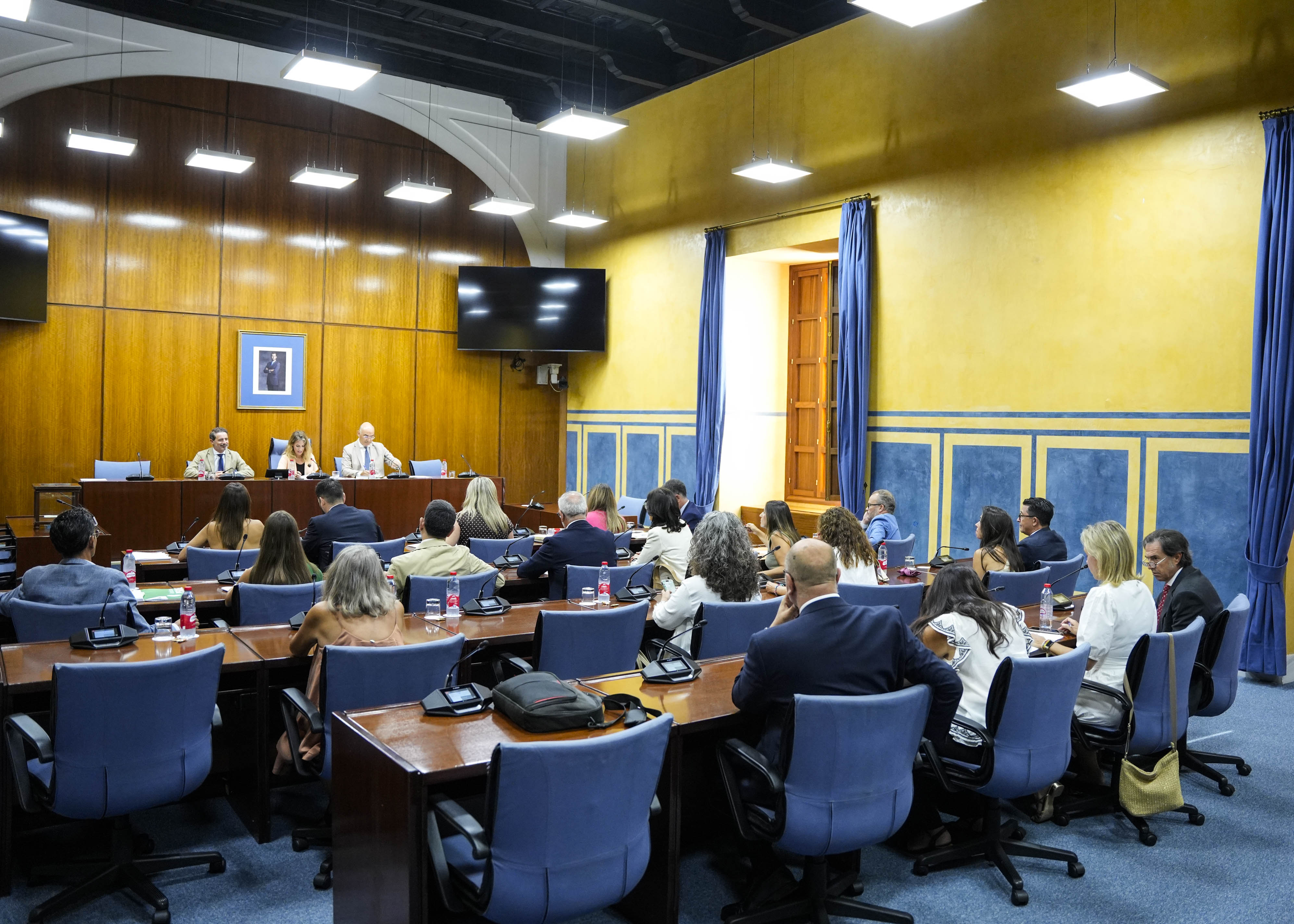 El Parlamento celebra hoy las sesiones constitutivas de las comisiones permanentes legislativas y no legislativas para la XIII legislatura 