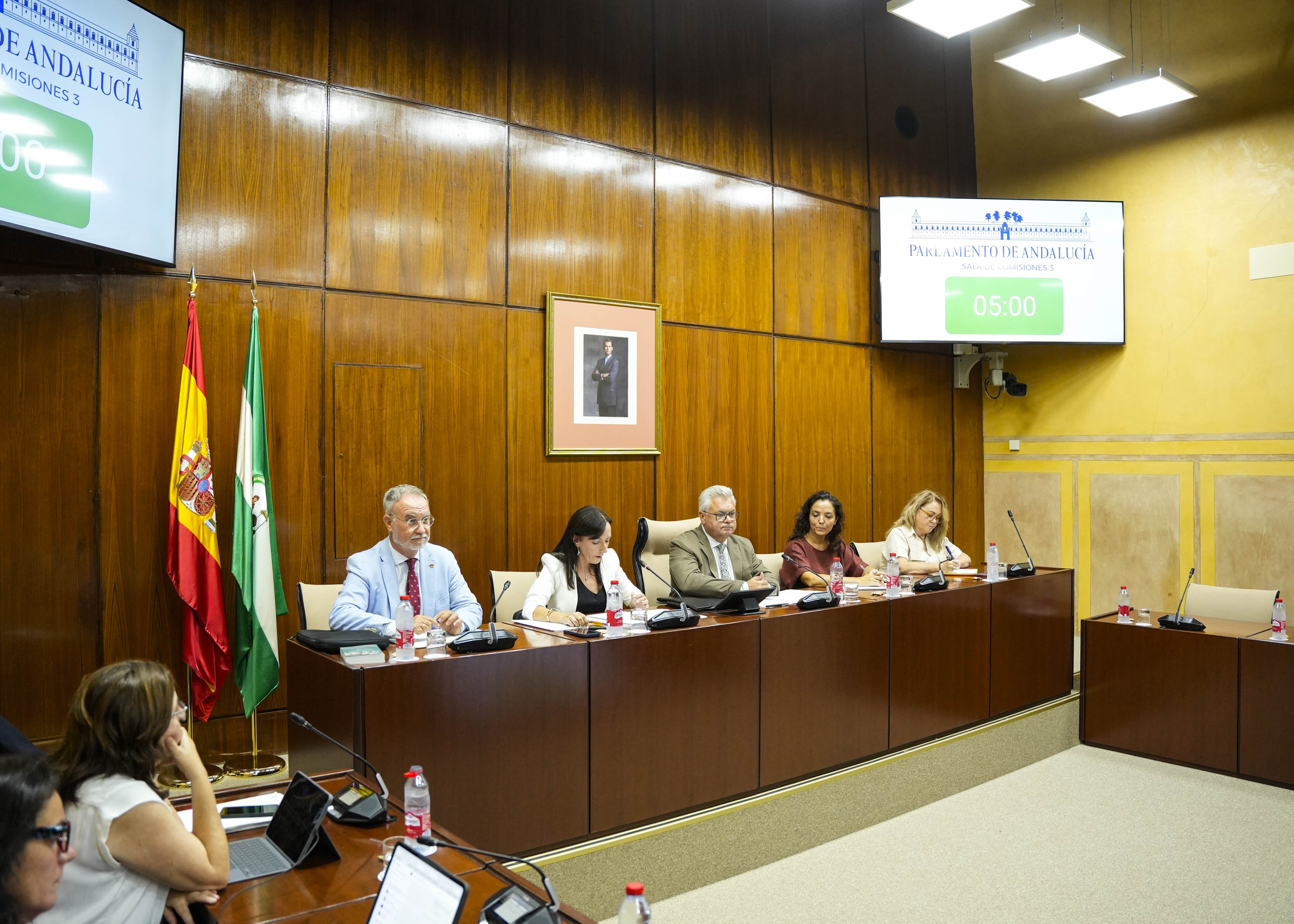  Mesa de la comisi�n de Sostenibilidad y Medio Ambiente
