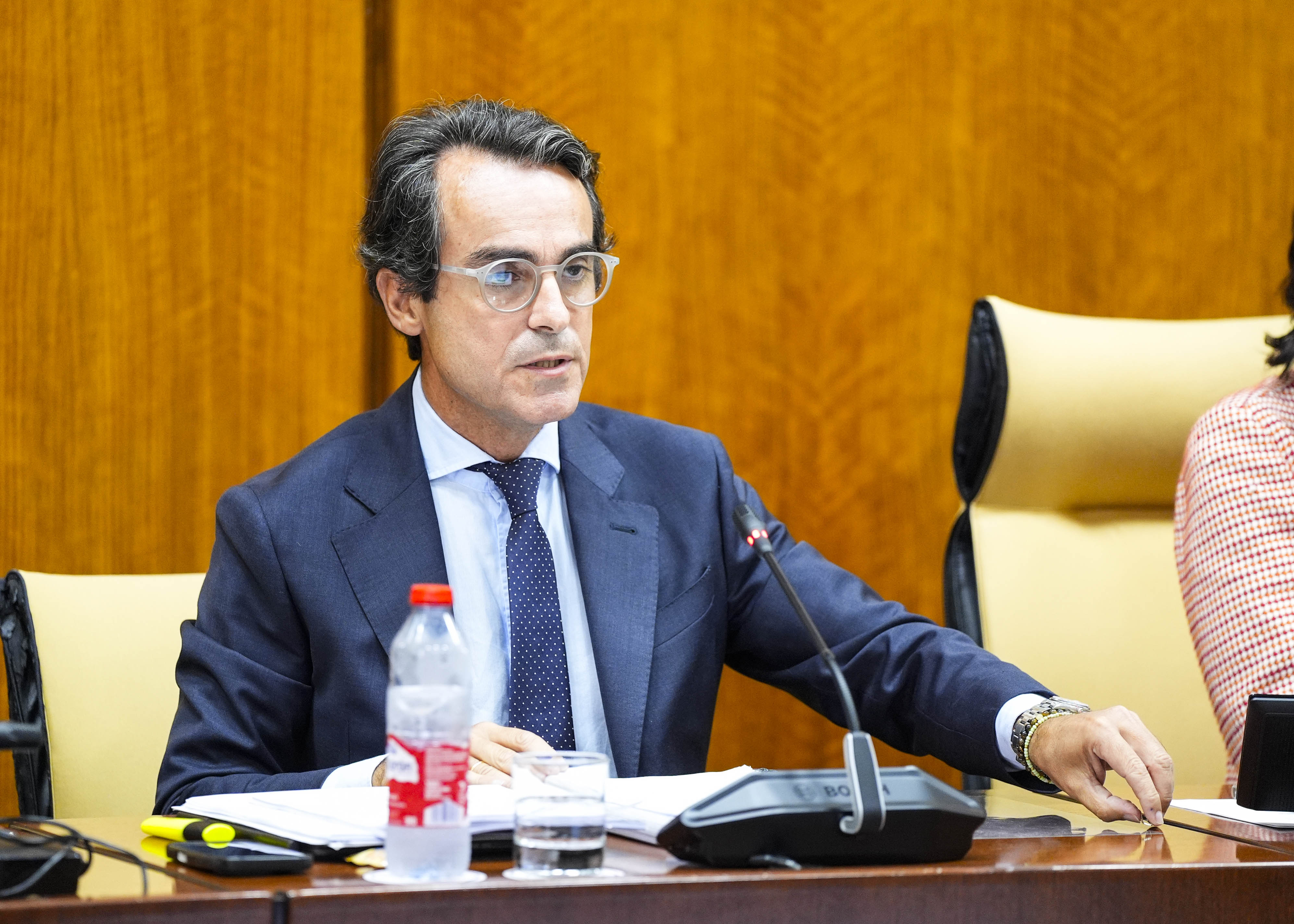   El consejero de Fomento y Movilidad,  Mario Mu�oz-Atanet, explica las l�neas principales de actuaci�n de su consejer�a