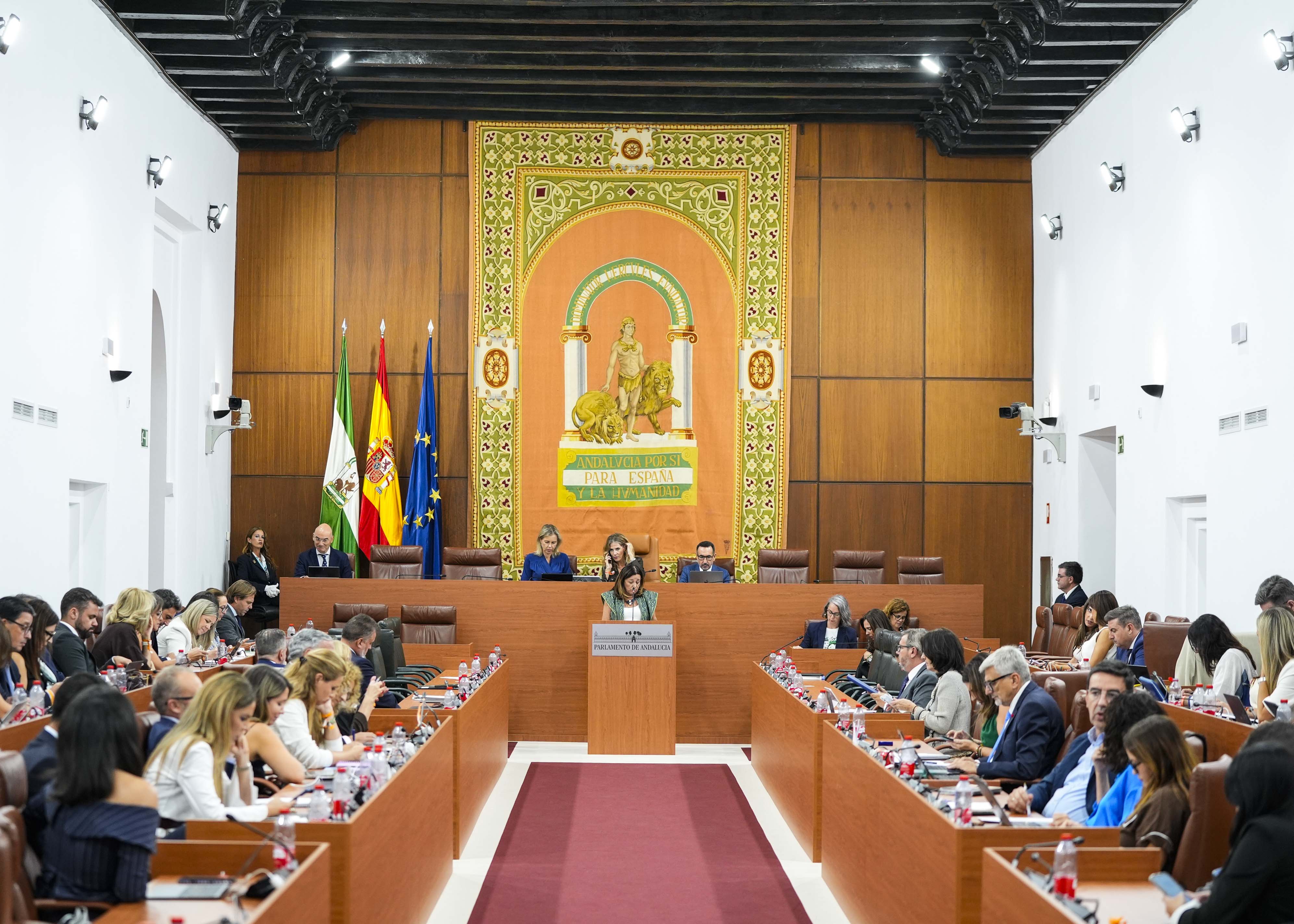 La consejera de Educaci�n, Mar�a del Carmen Castillo, comparece para informar sobre el inicio del curso escolar 2026-2027 en Andaluc�a   