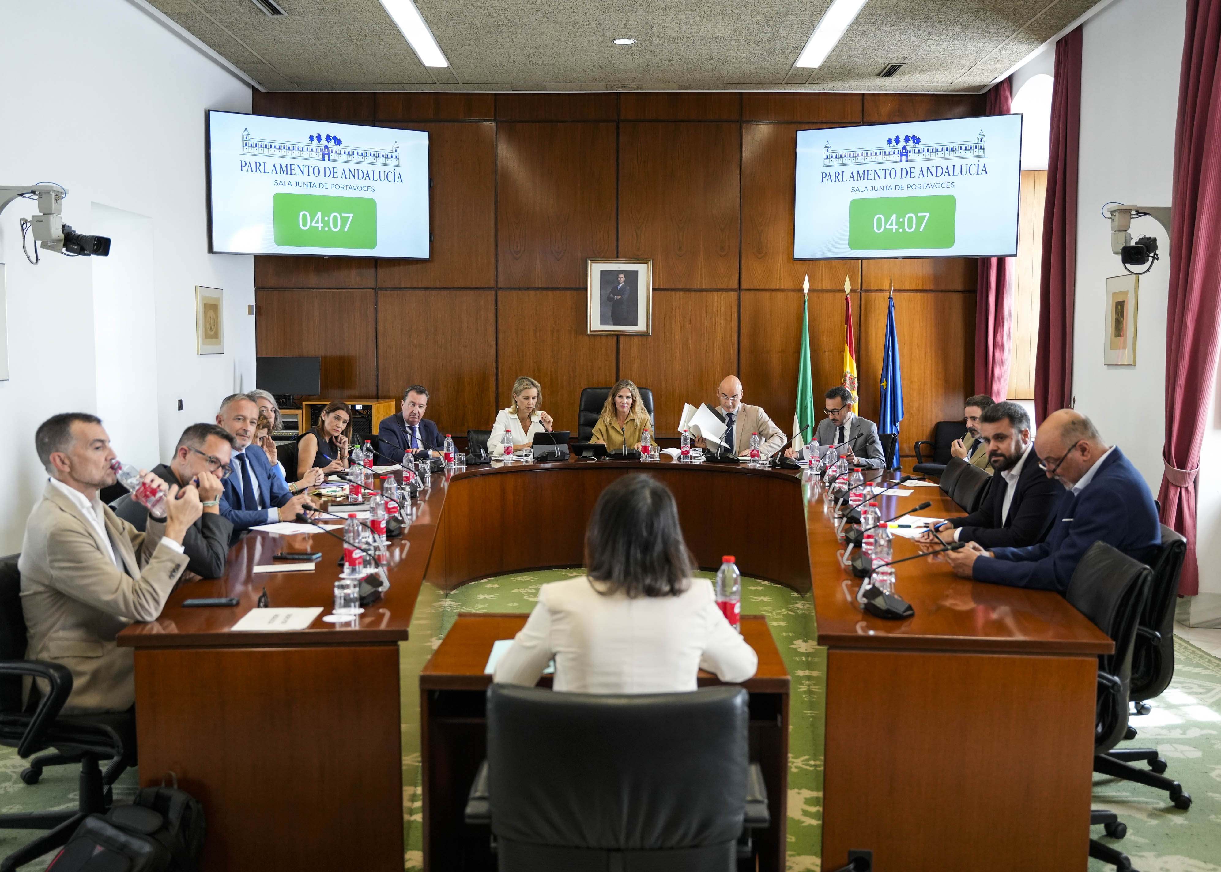 La Comisi�n Consultiva de Nombramientos, Relaciones con el Defensor del Pueblo Andaluz y Peticiones en su sesi�n de hoy