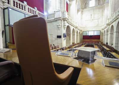  Vistas del Sal�n de Plenos desde la Mesa del Parlamento