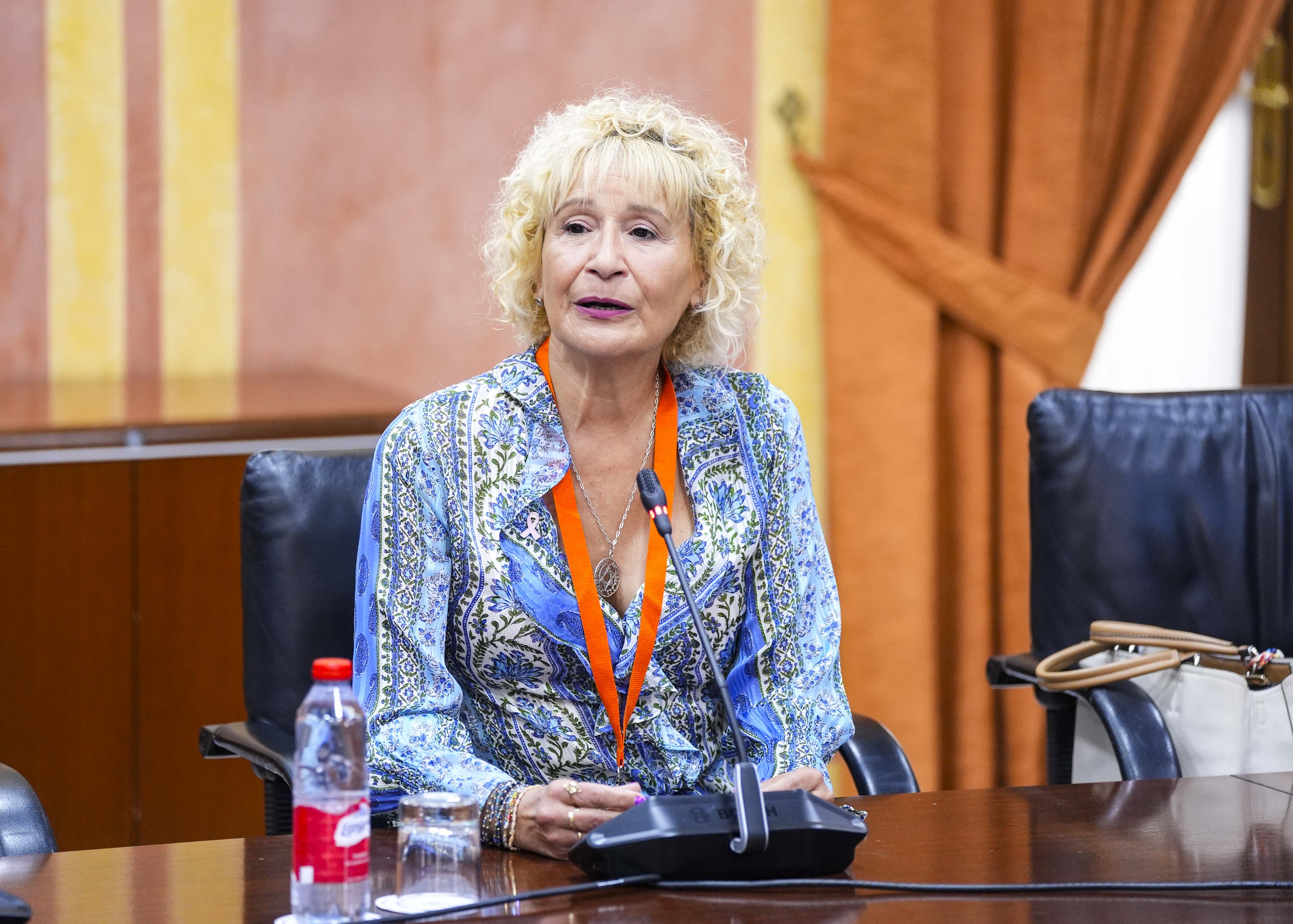  La presidenta de la Asociaci�n de Mujeres con C�ncer de Mama, �ngela Claverol