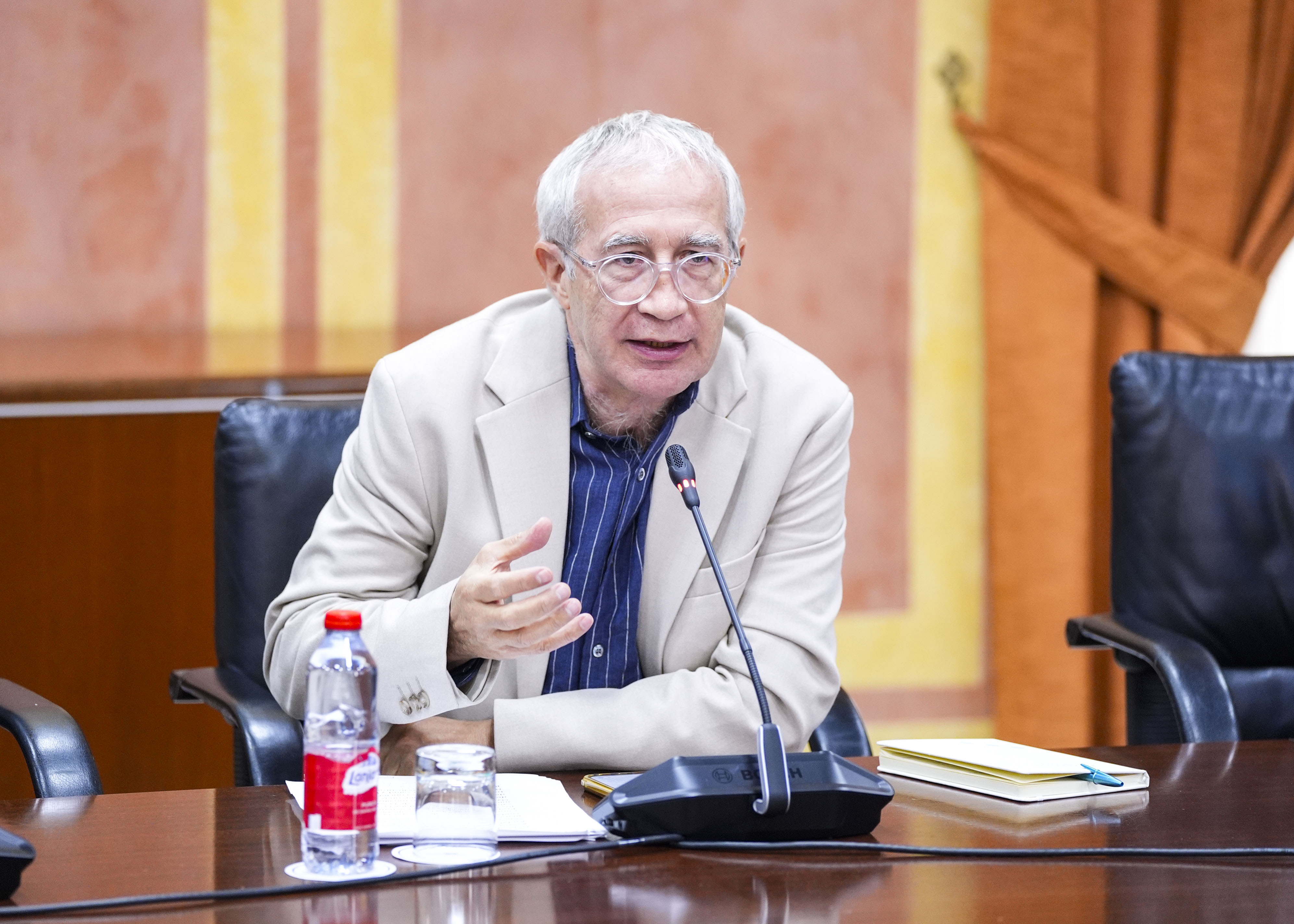  Joan Carles March Cerd�, m�dico especialista en salud p�blica y gesti�n sanitaria