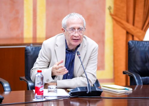  Joan Carles March Cerd�, m�dico especialista en salud p�blica y gesti�n sanitaria