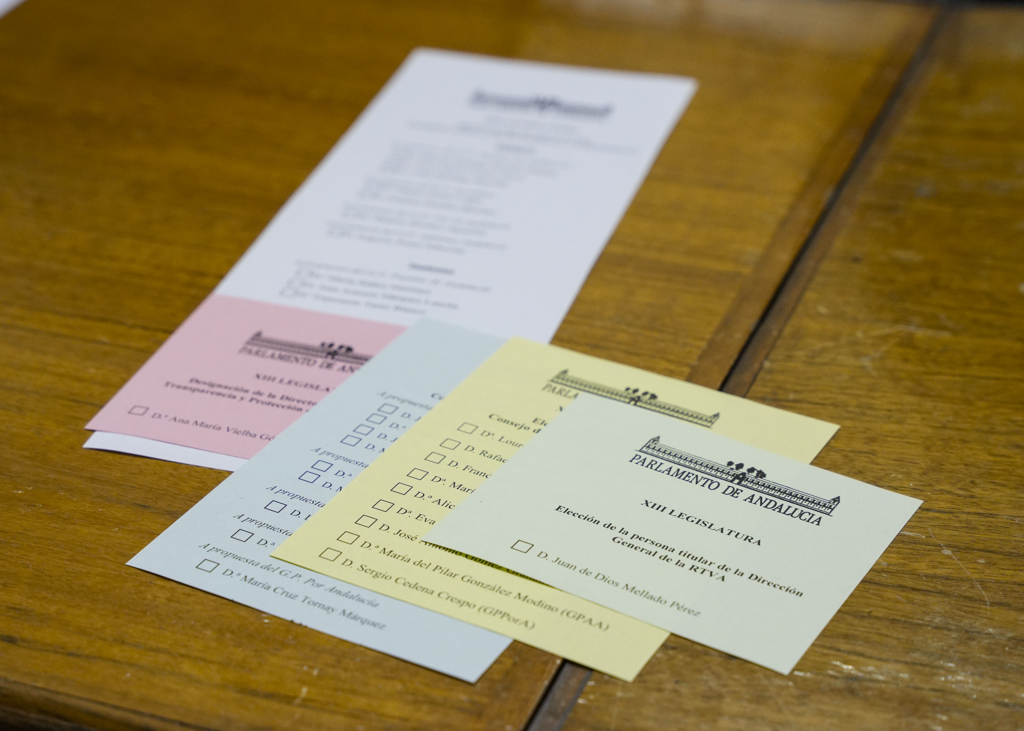 Papeletas preparadas para la votaci�n de cargos en el pleno de hoy 