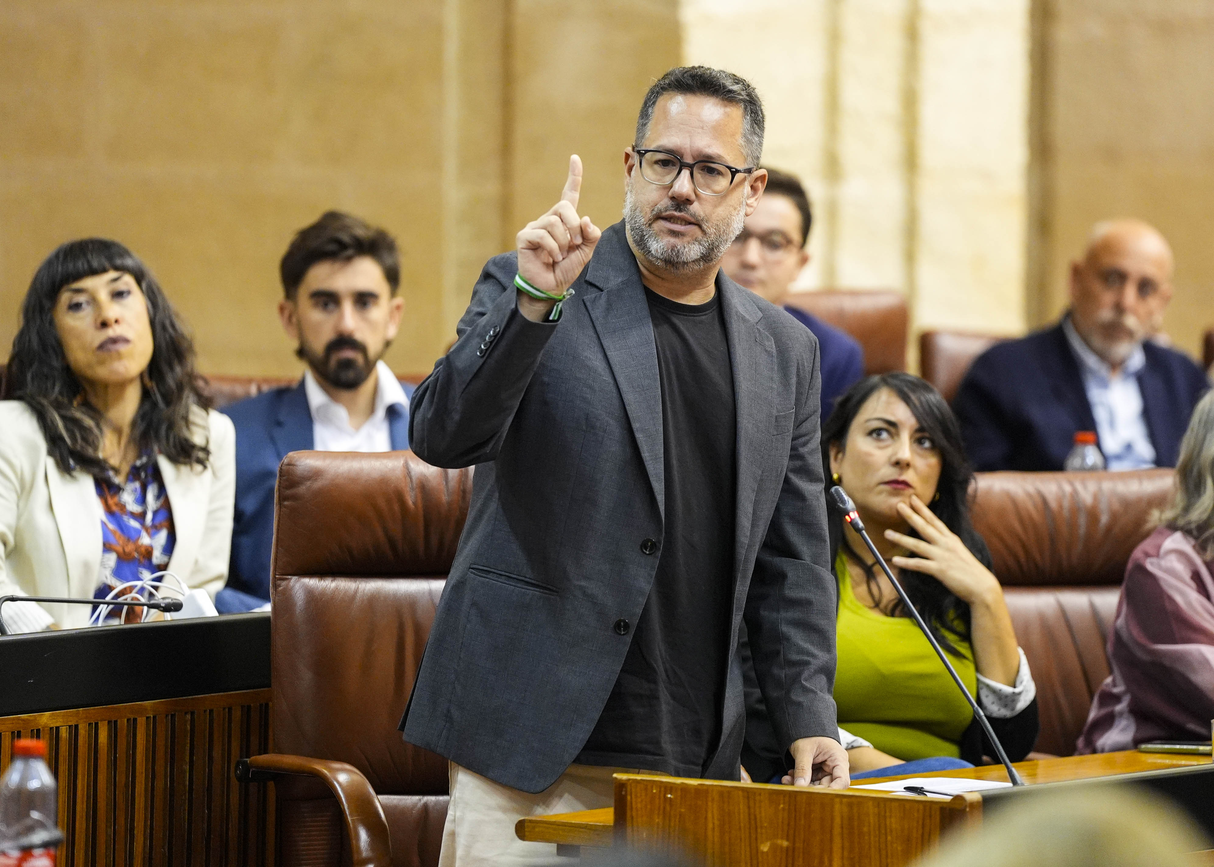  El portavoz de Adelante Andaluc�a, Jos� Ignacio Garc�a, durante su intervenci�n 