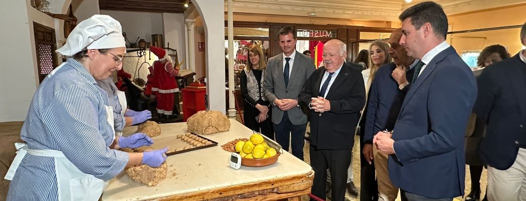 El presidente del Parlamento, Jesús Aguirre, en la empresa La Estepeña