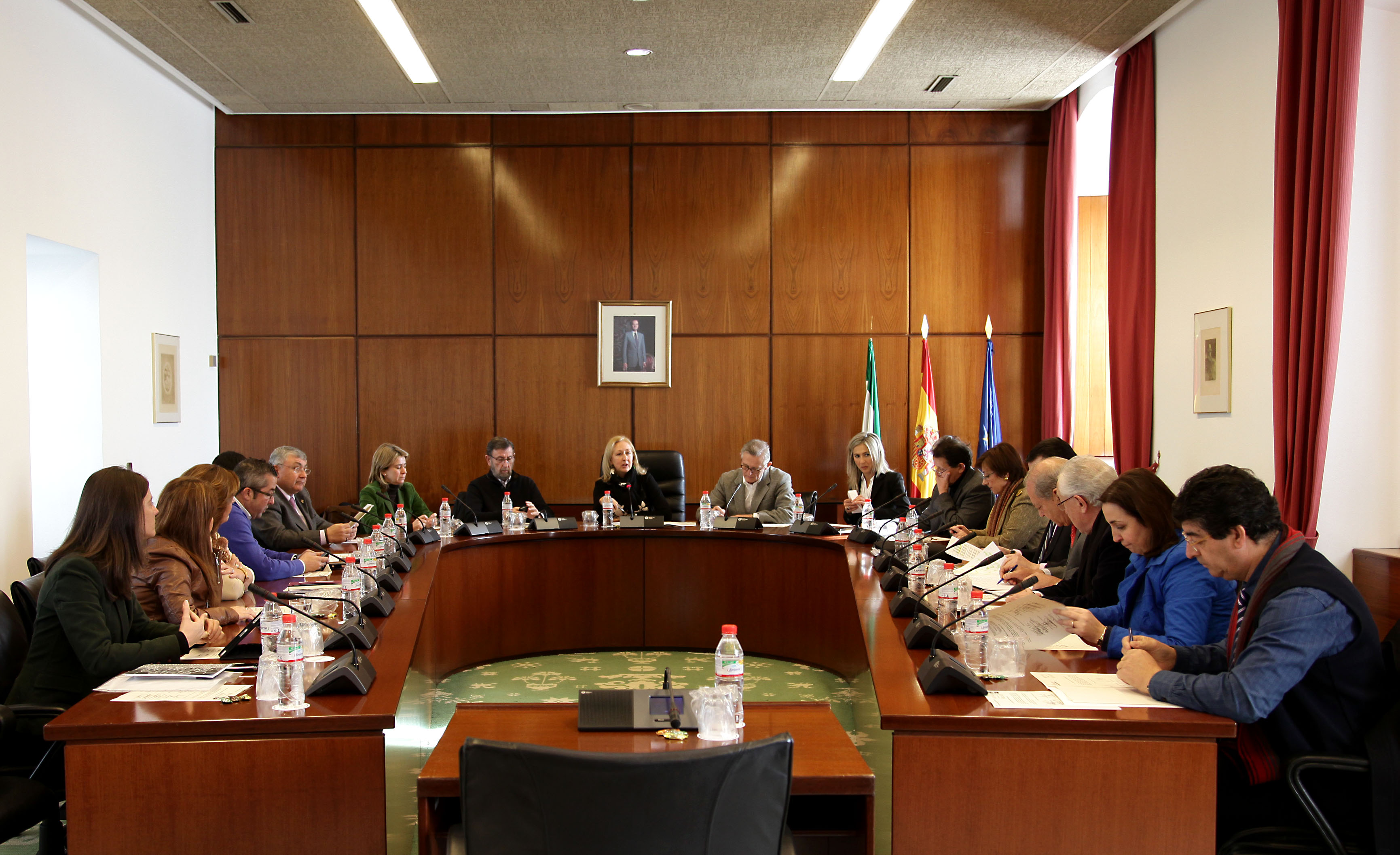 La Diputaci�n Permanente del Parlamento rechaz� la celebraci�n de una nueva sesi�n plenaria extraordinaria