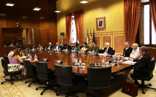 La Comisi�n de Hacienda y Administraci�n P�blica asiste a la comparecencia de agentes sociales citados en relaci�n a dos proyectos de Ley