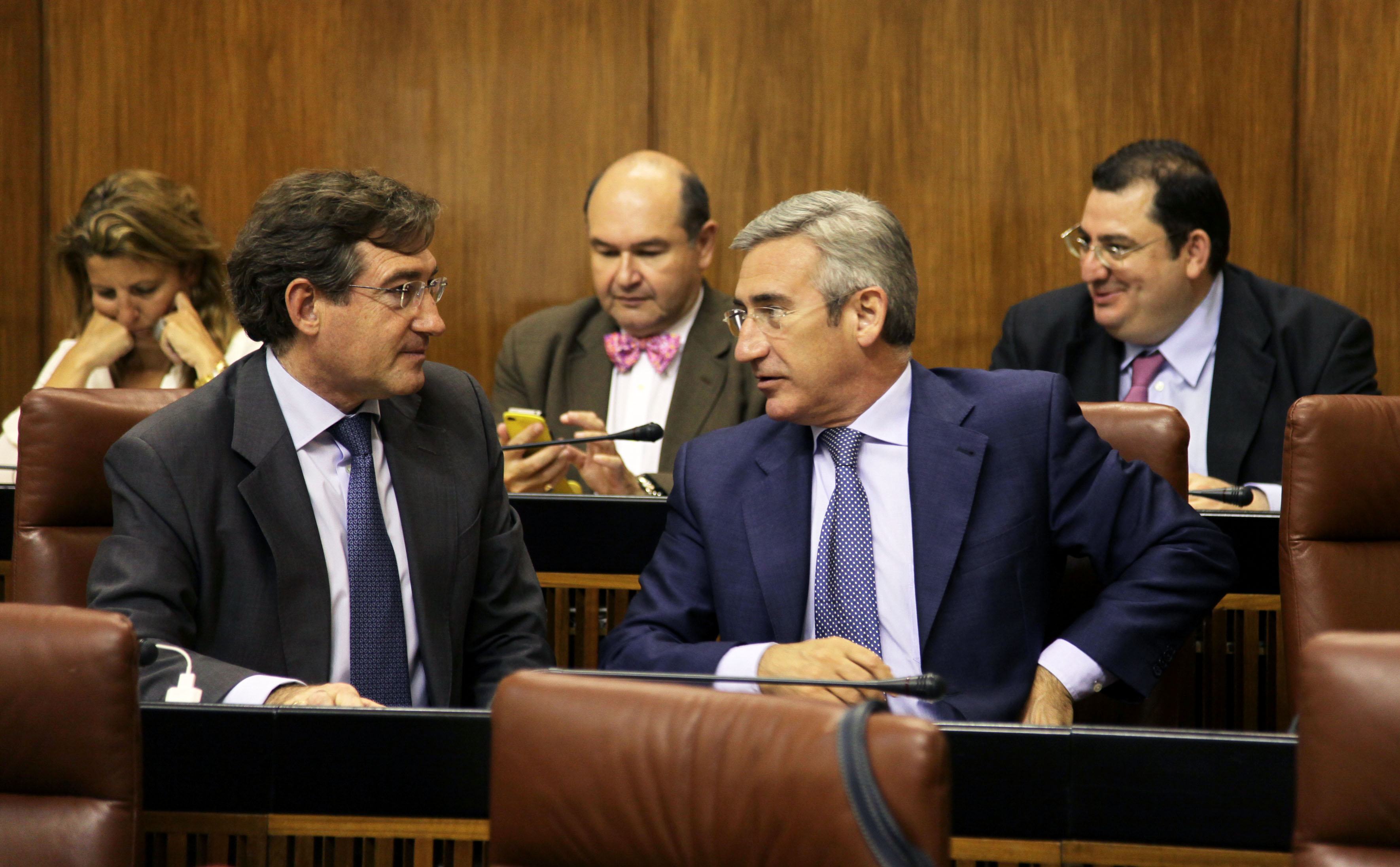 Diputados del Grupo Popular en sus esca�os durante la sesi�n