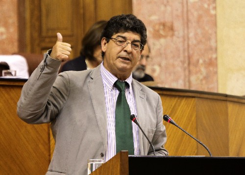 Diego Valderas, consejero de Relaciones Institucionales y Administraci�n Local, informa sobre la pol�tica del Gobierno en materia de Cooperaci�n Internacional