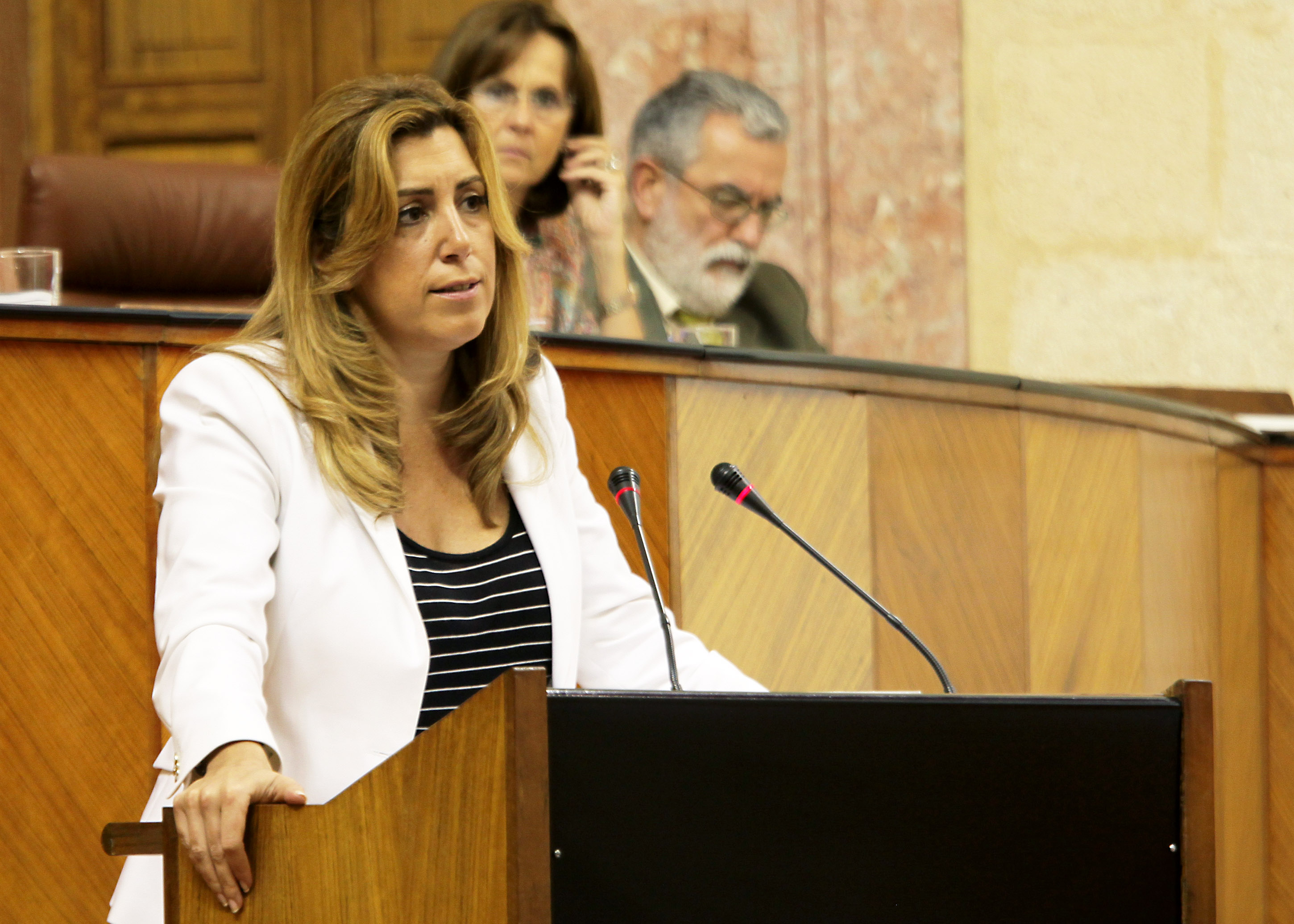 Susana D�az, consejera de Presidencia e Igualdad, durante su comparecencia ante el Pleno en la que inform� sobre el Pacto por la Igualdad en Andaluc�a