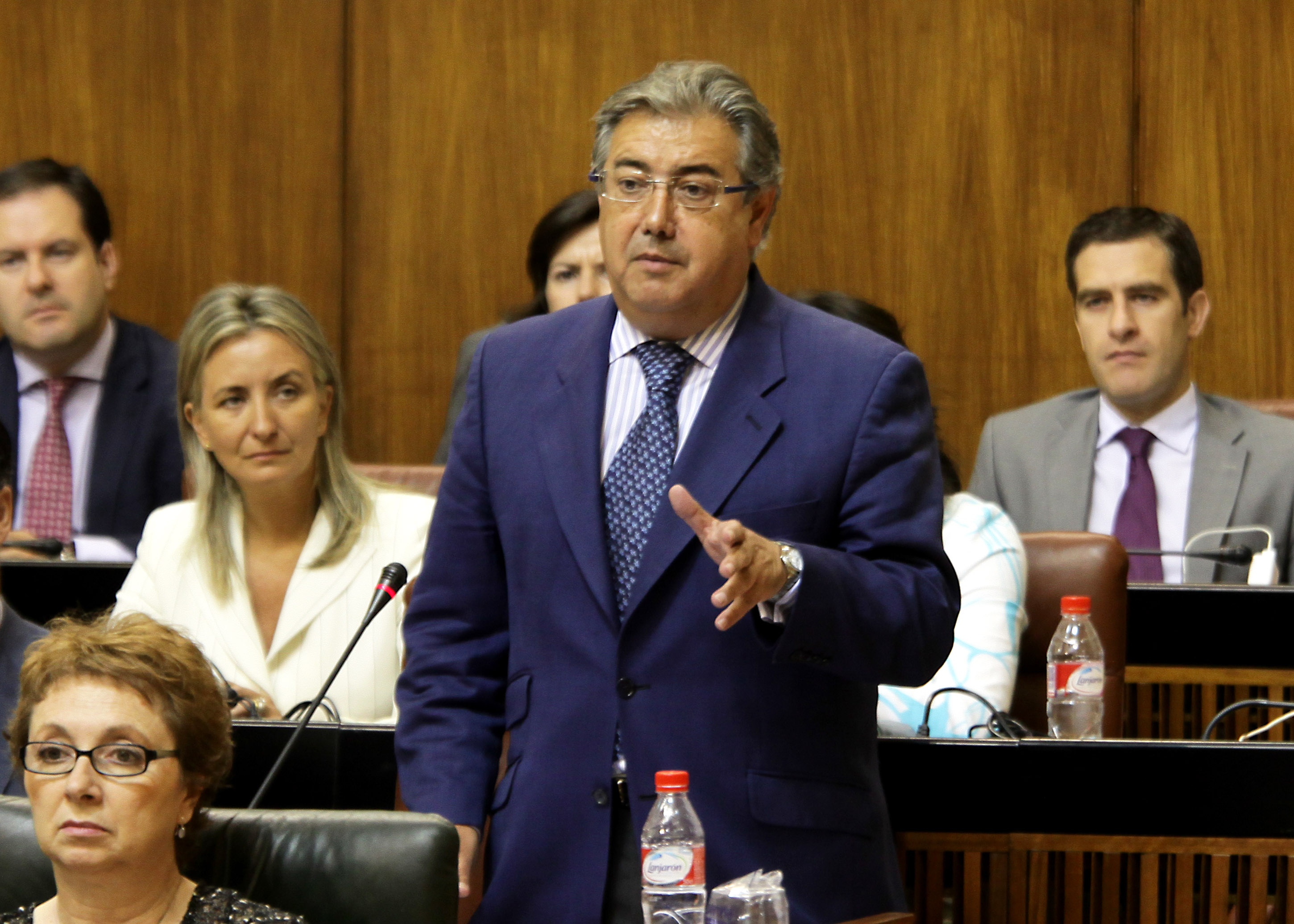 El presidente del Grupo Popular, Juan Ignacio Zoido, durante su pregunta al presidente de la Junta de Andaluc�a