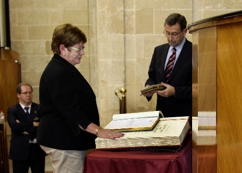 Mar�a Salom� Arroyo promete acatar la Constituci�n y el Estatuto en presencia de Manuel Gracia
