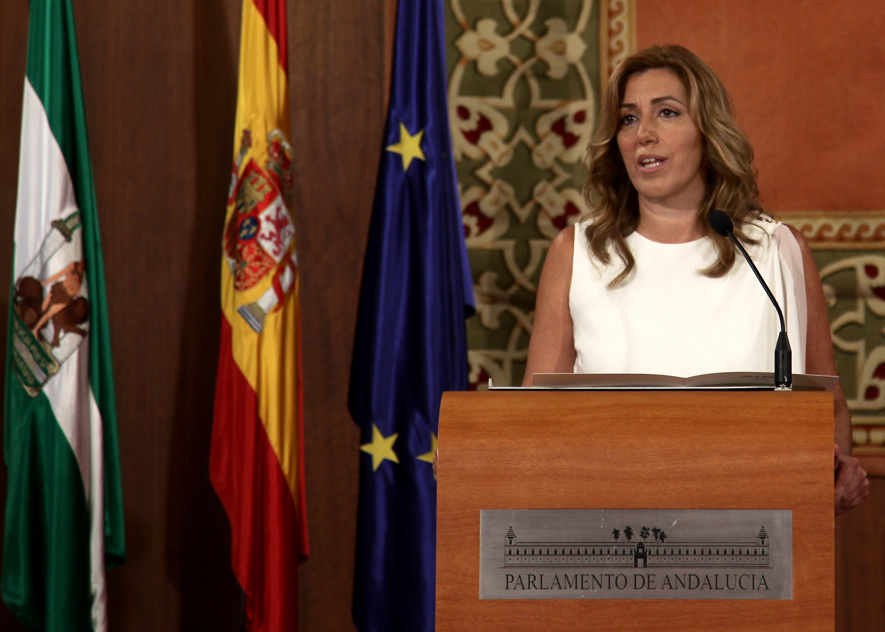 Susana D�az durante su intervenci�n tras jurar su cargo