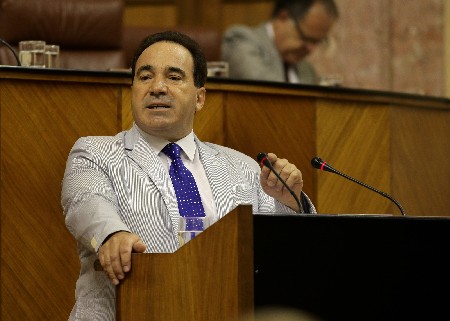 Vicente Valero, del Grupo Popular, presenta al Pleno una mocin relativa a poltica general en materia de discapacidad