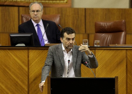 El portavoz del Grupo IULV-CA, Antonio Mallo, presenta al Pleno una interpelacin sobre burocracia en la administracin educativa