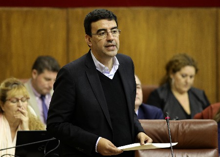 Mario Jiménez, portavoz del Grupo Socialista, en su pregunta a la presidenta de la Junta de Andalucía