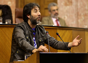 El diputado Jes�s Rodr�guez present� la interpelaci�n del Grupo Podemos sobre emergencias y protecci�n civil