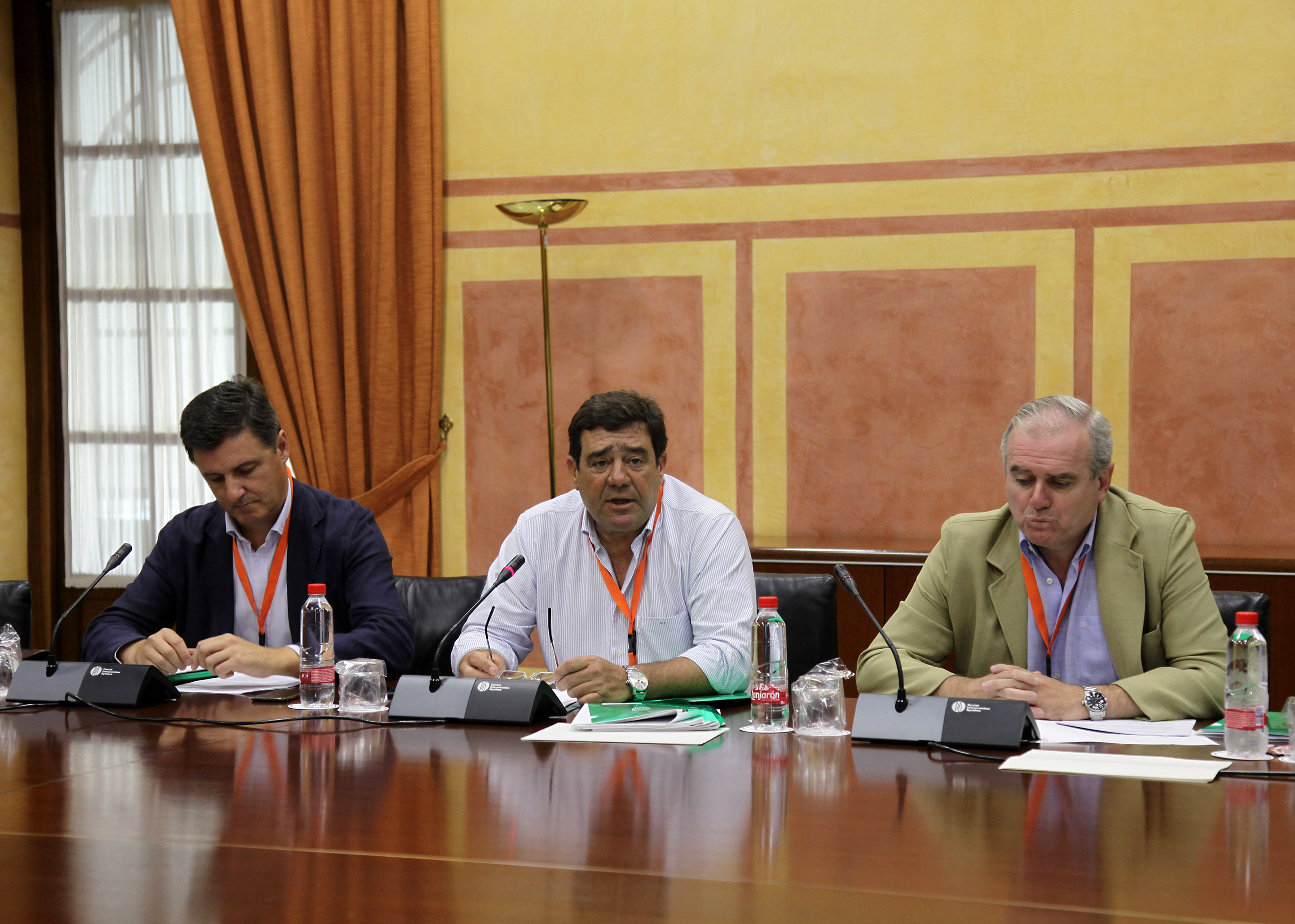 Representantes de la Federacin de Asociaciones Agrarias Jvenes Agricultores de Andaluca (ASAJA-Andaluca) opinan sobre el Proyecto de Ley