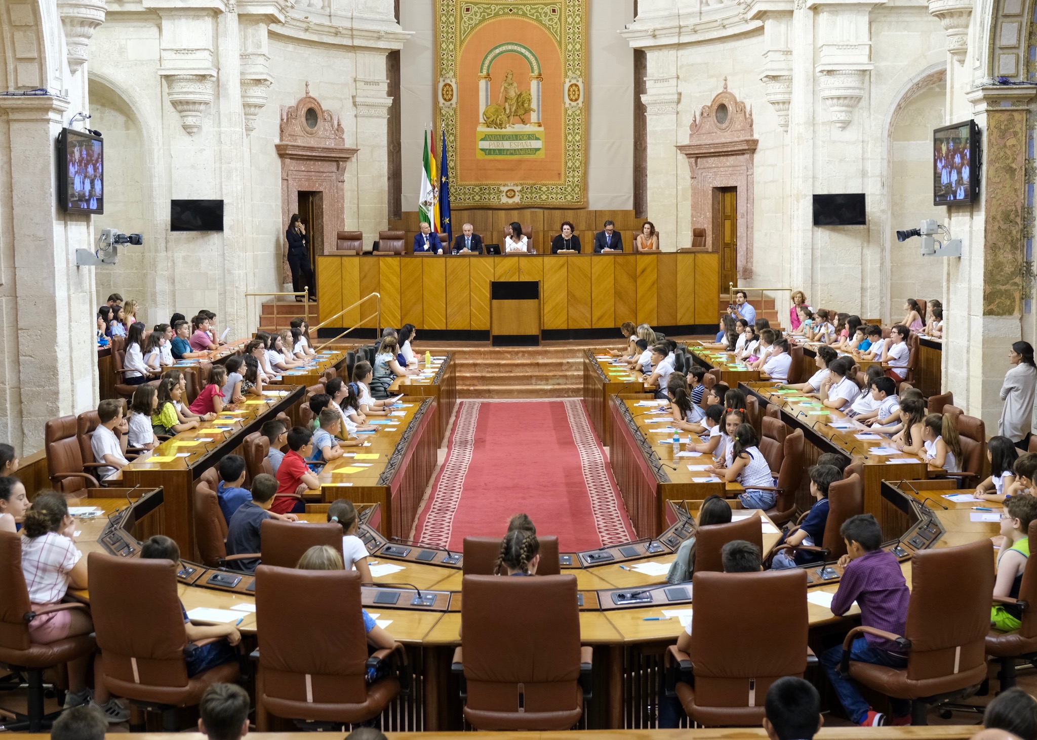  Nios y nias de las ocho provincias participaron en el acto