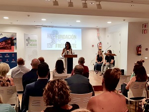    La presidenta del Parlamento, Marta Bosquet, clausura el III Foro de la Fundacin Poco Frecuente