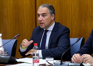  Elas Bendodo, consejero de Presidencia, Administracin Pblica e Interior, comparece en comisin