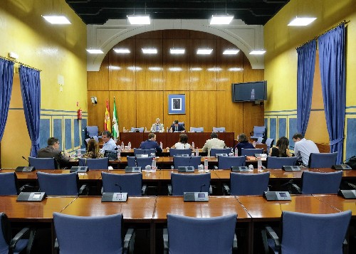 La Comisin de Investigacin Fundacin Andaluza Fondo de Formacin y Empleo minutos antes de celebrar la sesin 