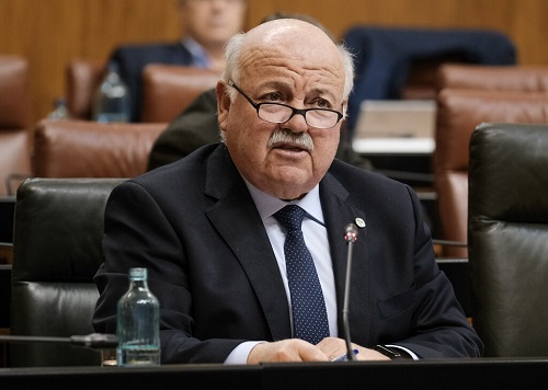 El consejero de Salud y Familias, Jess Aguirre, inicia la ronda de comparecencias para informar sobre las medidas tomadas frente al COVID-19 en la Diputacin Permanente 
